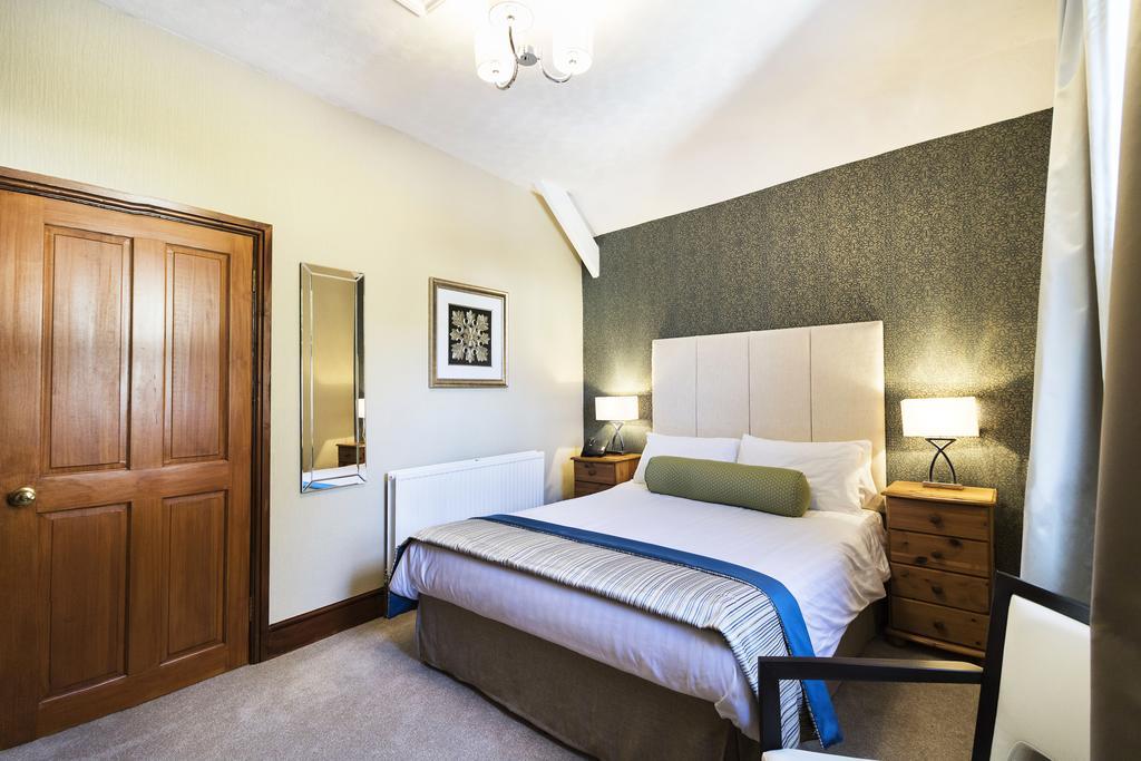 The Shrubbery Hotel, Ilminster Extérieur photo